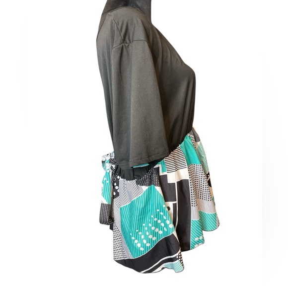 Shein Stylish Black and Teal Women's Top - Picture 3 of 10